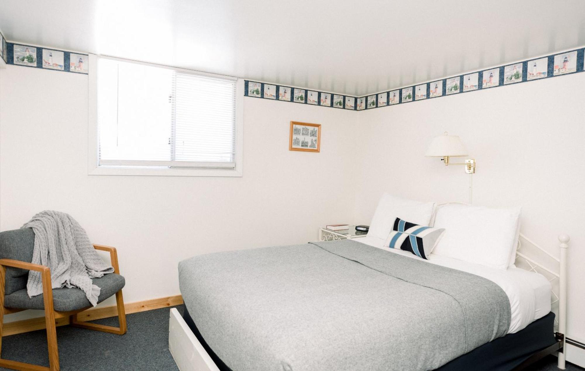 Seagull Bay Motel Bayfield Room photo